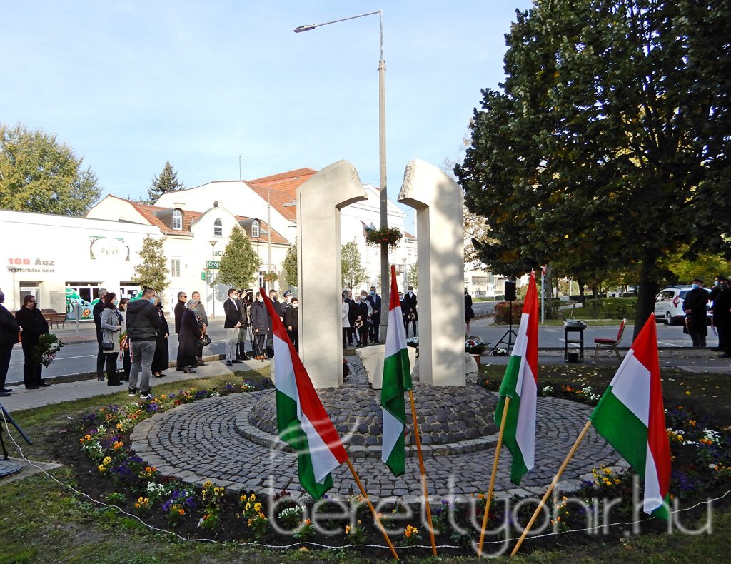 Az '56-os forradalomra emlékeztünk 04